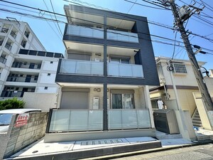 レスティア竹の塚外観写真