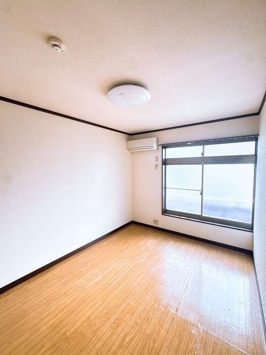 物件内観写真12　(居室)