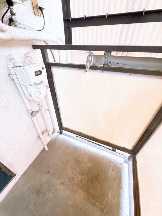 物件内観写真18　(洗濯機置場)