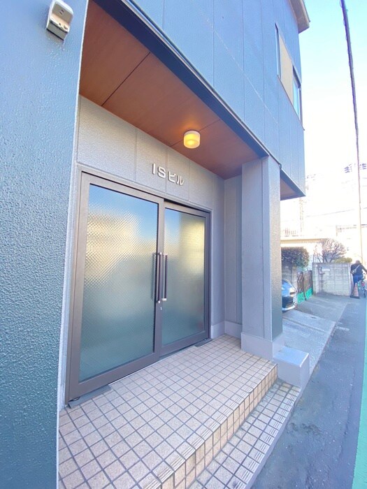 物件外観写真4　(エントランス部分)