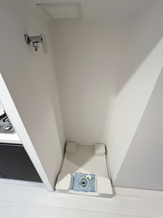 物件内観写真13　(洗濯機置場)