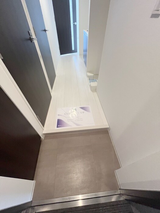 物件内観写真17　(玄関)