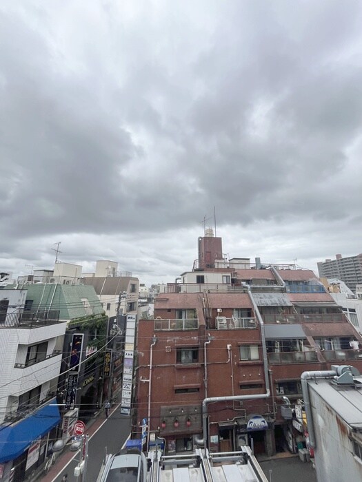 物件内観写真21　(室内からの展望)