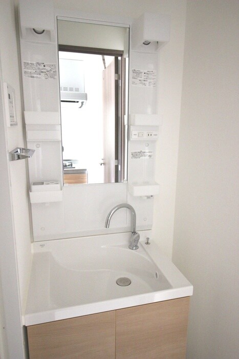 物件内観写真13　(洗面)