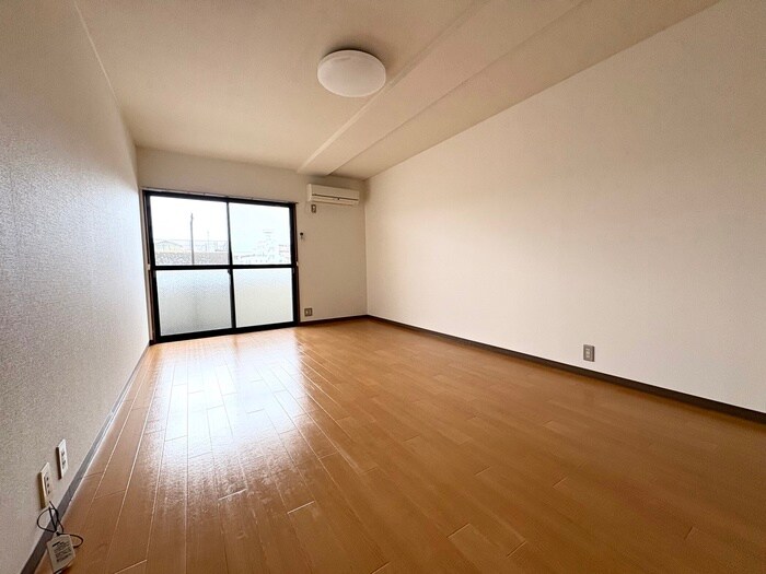 物件内観写真10　(居室)