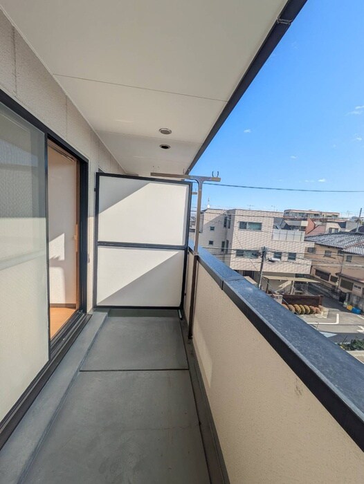 物件内観写真11　(ベランダ・バルコニー)