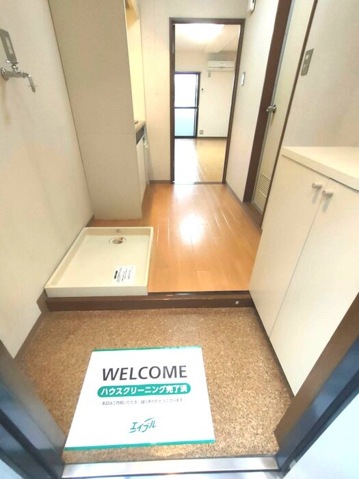 物件内観写真16　(玄関)