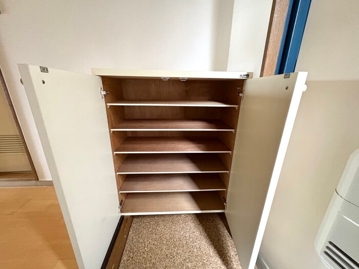 物件内観写真17　(靴箱)