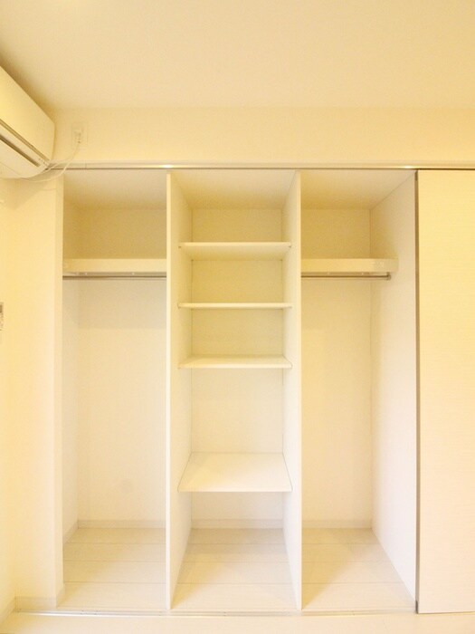 物件内観写真10　(収納)