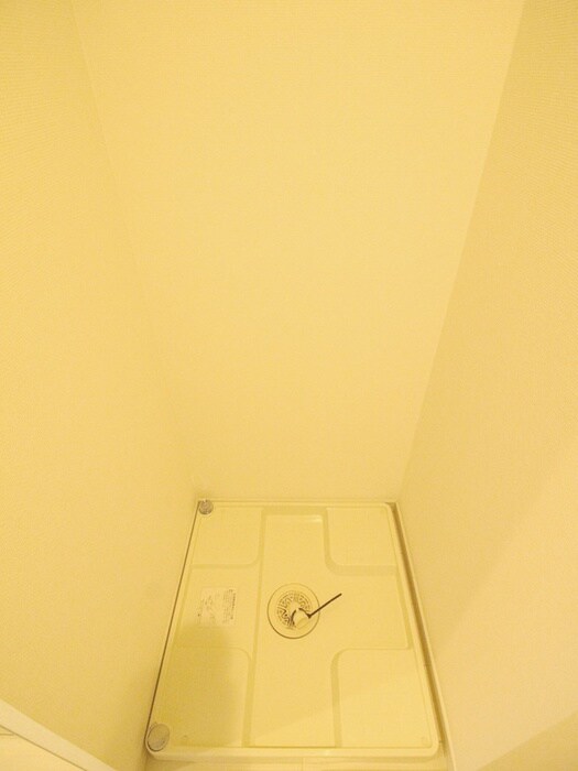 物件内観写真15　(洗濯機置場)