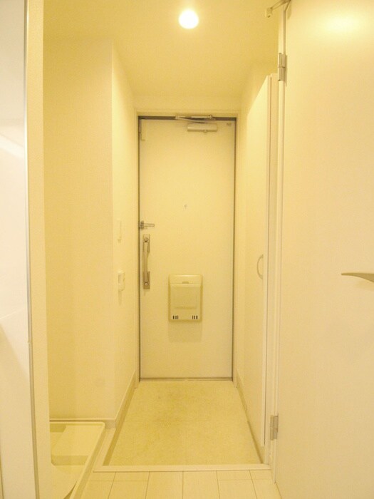 物件内観写真17　(玄関)