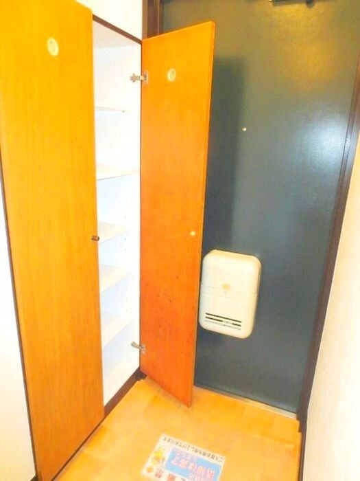 物件内観写真16　(靴箱)