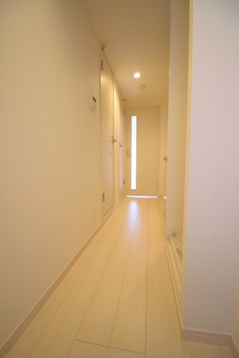 物件内観写真15　(廊下)