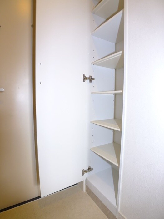 物件内観写真18　(靴箱)