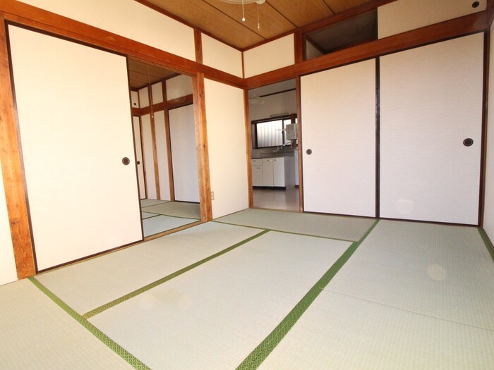 物件内観写真10　(居室)