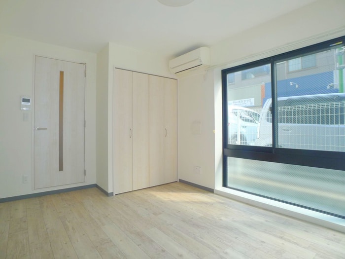 物件内観写真9　(居室)