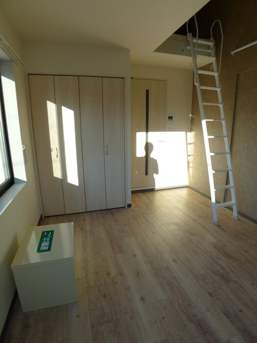 物件内観写真10　(室内からの展望)