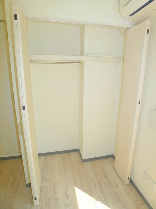 物件内観写真12　(収納)