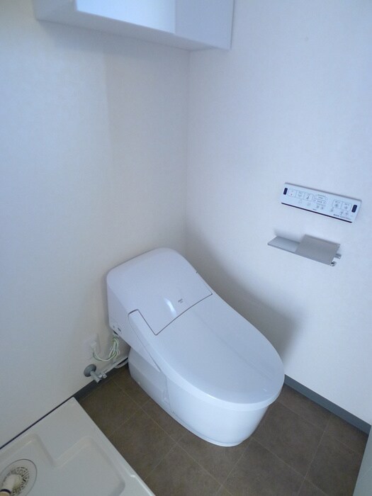 物件内観写真15　(トイレ)