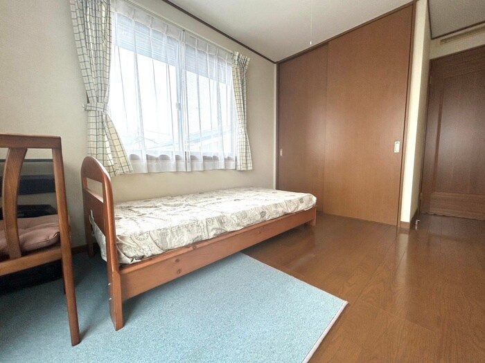 物件内観写真8　(居室)