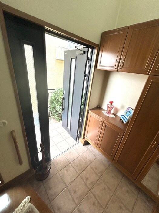 物件内観写真20　(玄関)