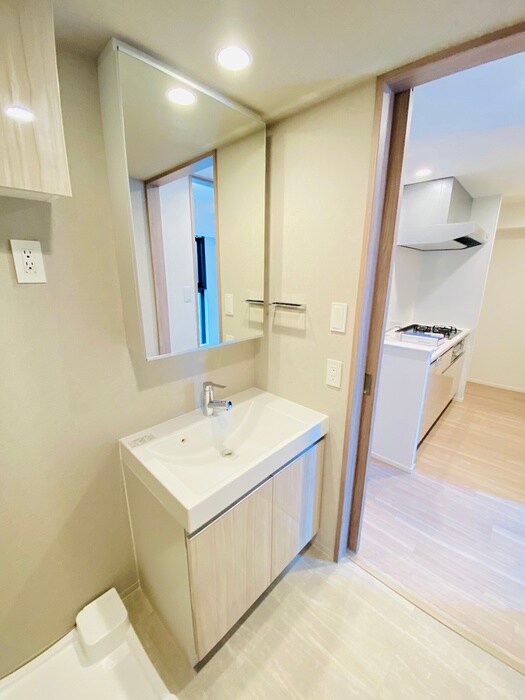 物件内観写真12　(洗面)