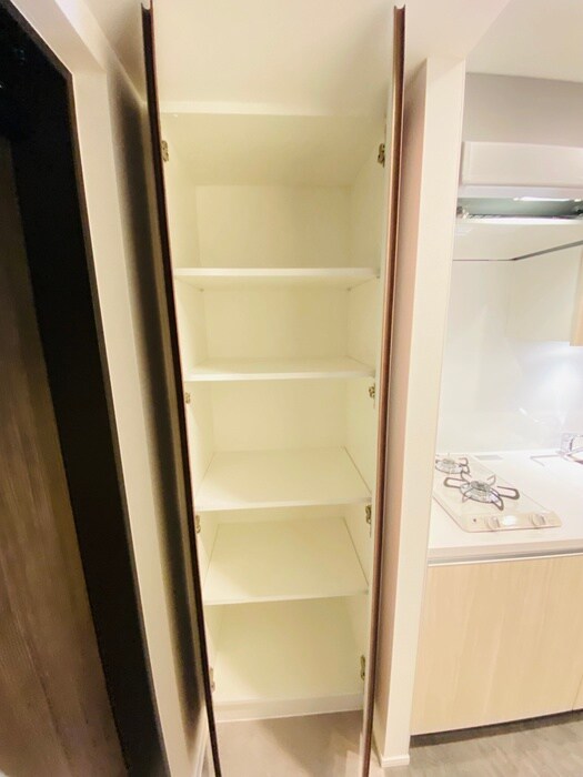 物件内観写真13　(収納)