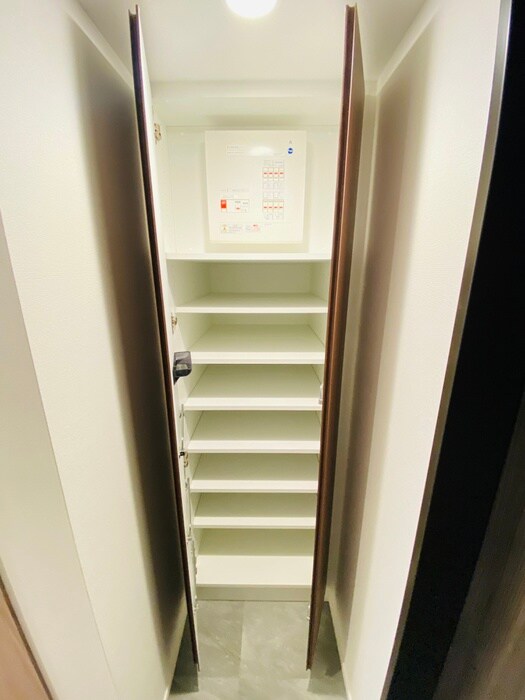 物件内観写真14　(靴箱)