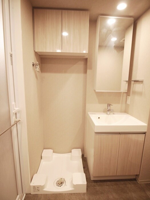 物件内観写真15　(洗濯機置場)