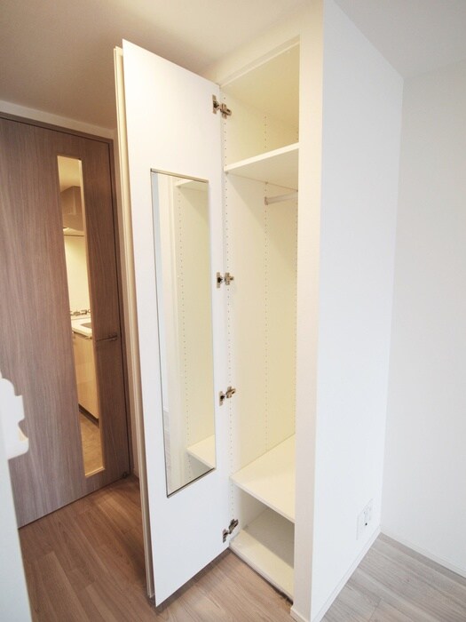 物件内観写真16　(収納)