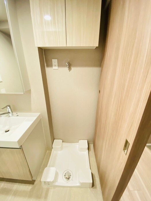 物件内観写真16　(洗濯機置場)