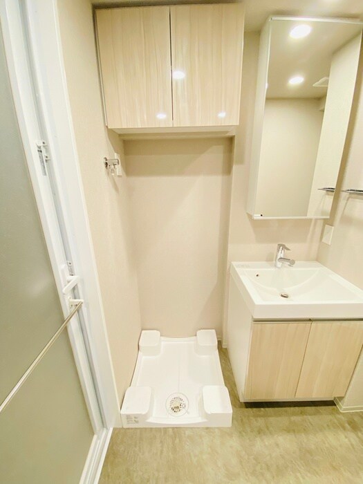 物件内観写真16　(洗濯機置場)