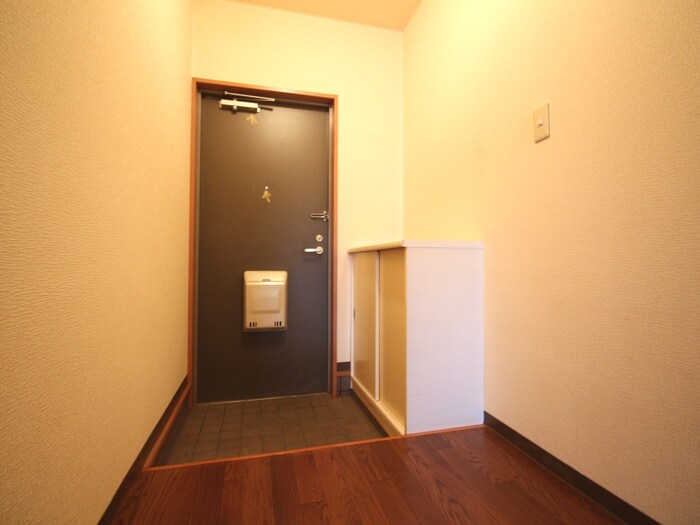 物件内観写真20　(玄関)