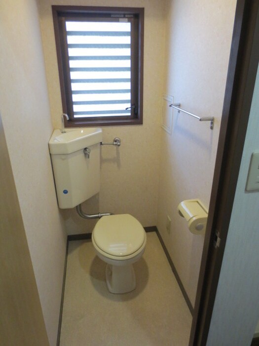 物件内観写真11　(トイレ)