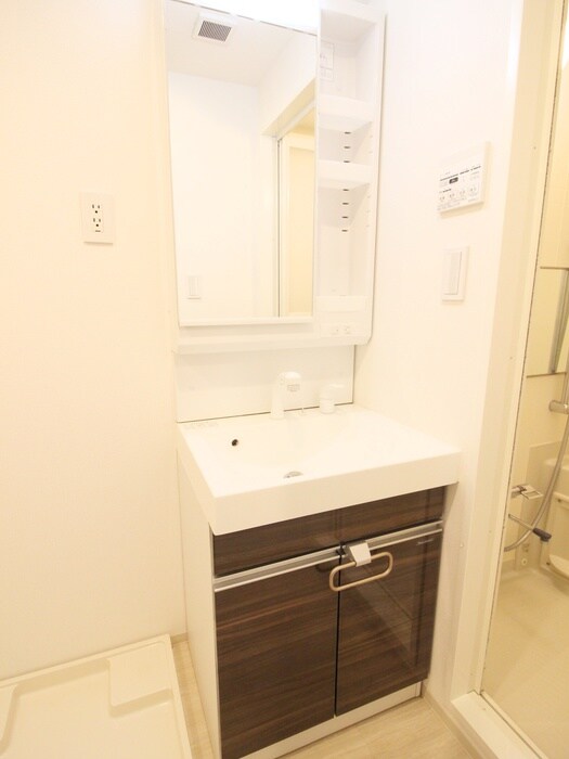 物件内観写真12　(洗面)