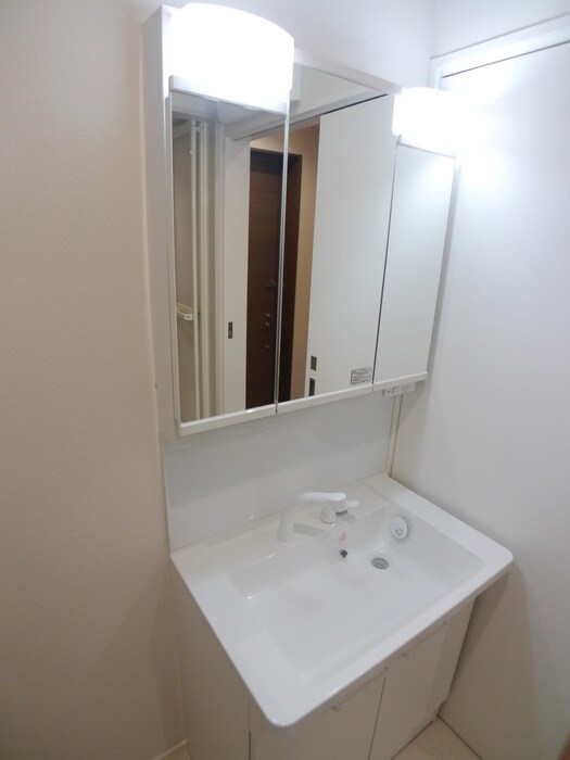 物件内観写真9　(洗面)