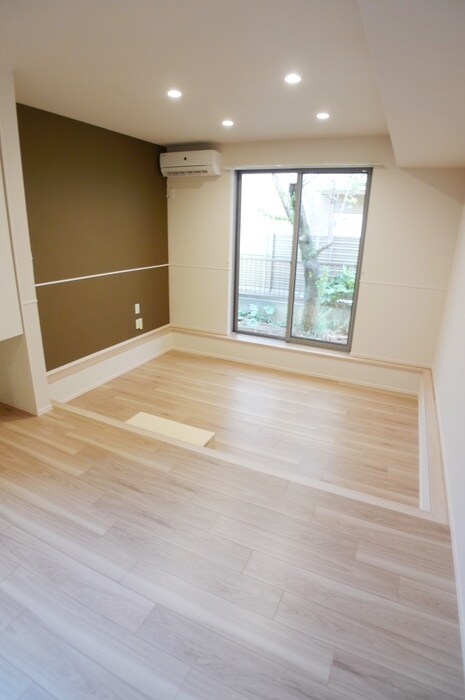 物件内観写真11　(居室)