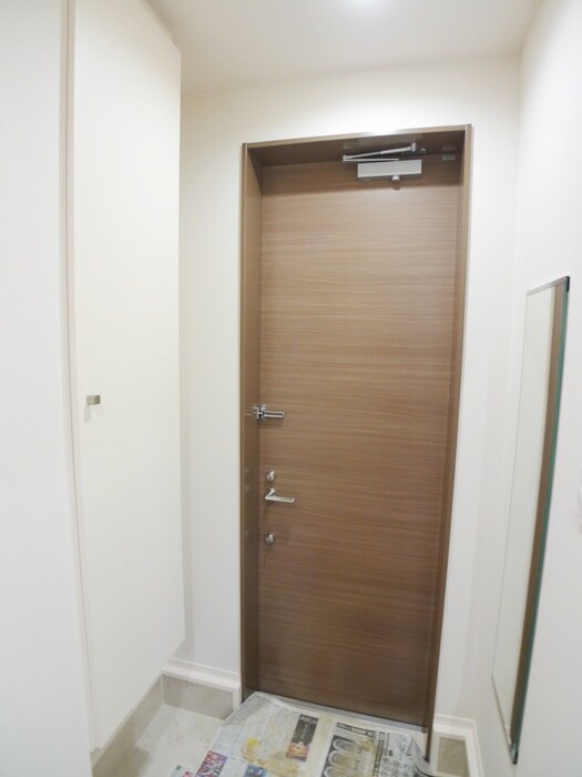 物件内観写真22　(玄関)