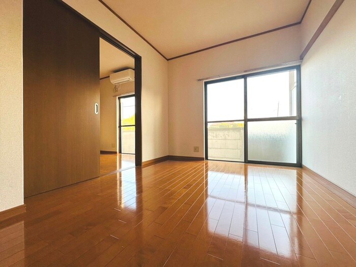 物件内観写真8　(居室)