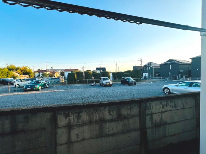 物件内観写真17　(室内からの展望)