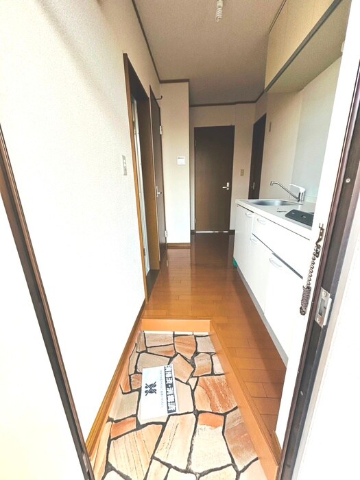 物件内観写真22　(玄関)