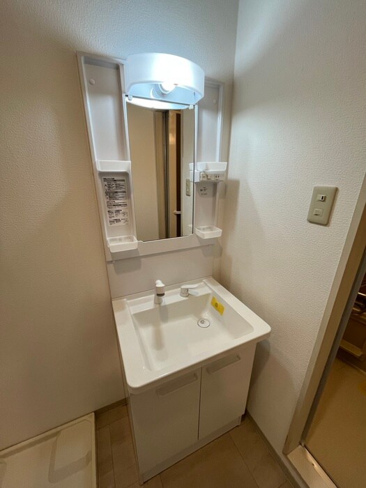 物件内観写真11　(洗面)