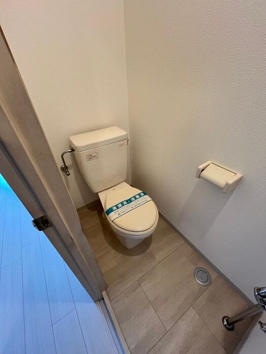 物件内観写真13　(トイレ)