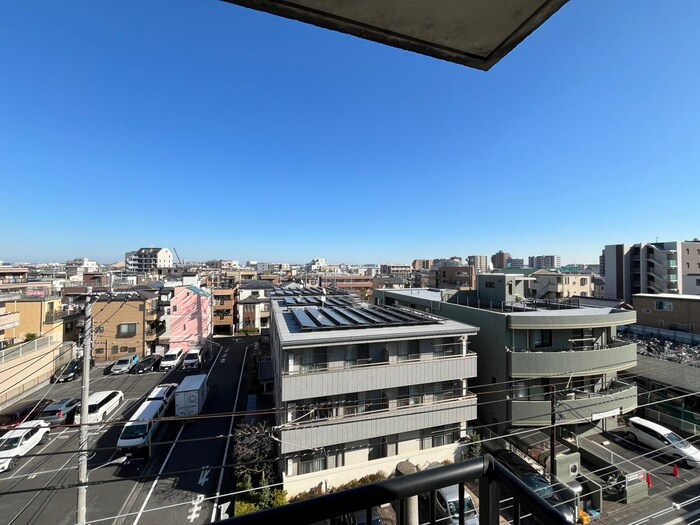 物件内観写真15　(室内からの展望)