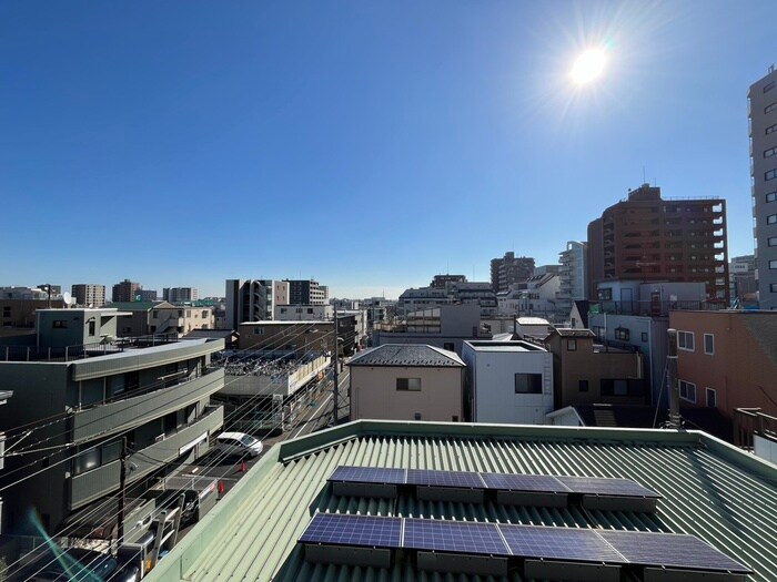 物件内観写真17　(室内からの展望)