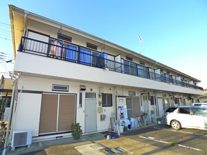 小沢ハイツ中根外観写真