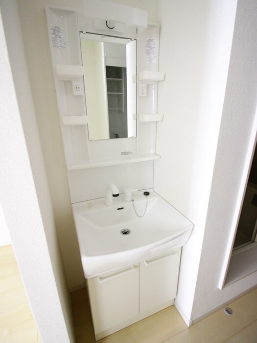 物件内観写真12　(洗面)