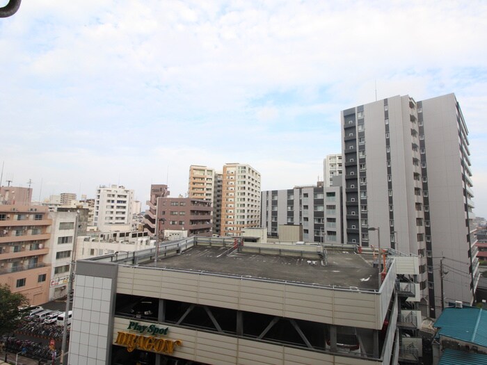 物件内観写真16　(室内からの展望)