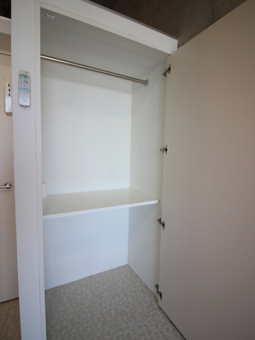 物件内観写真16　(収納)
