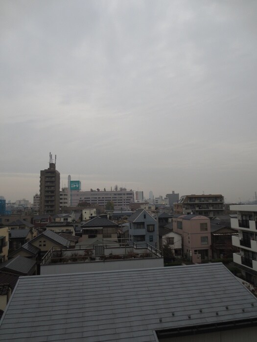 物件内観写真16　(室内からの展望)